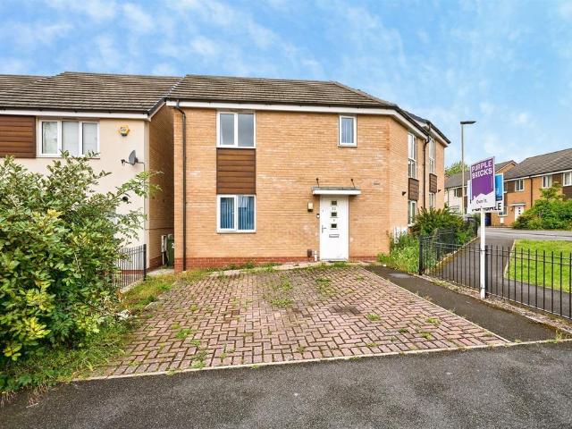 House for sale in Woodsetton, Coseley