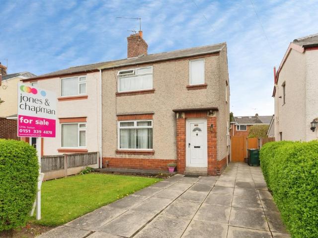 House for sale in Rossmore, Cheshire
