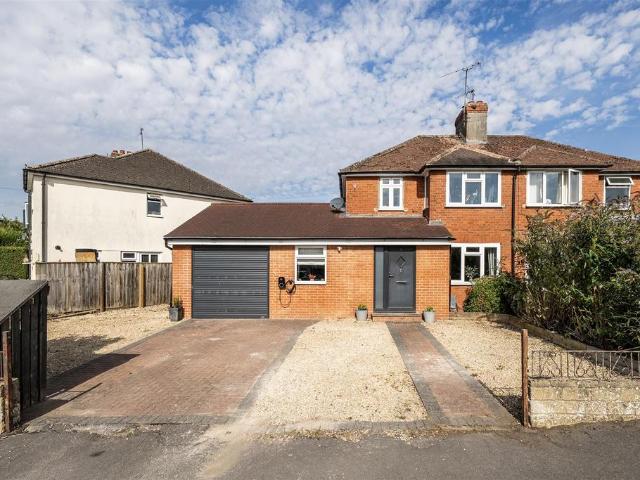 House for sale in Devizes, Wiltshire