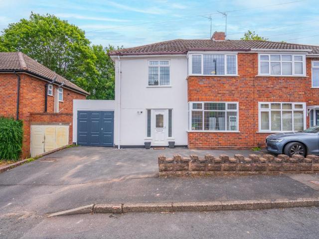 House for sale in Wall Heath, West Midlands