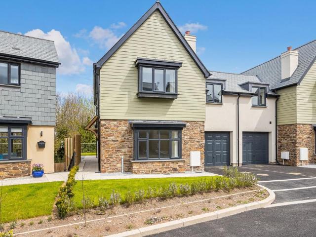 House for sale in Strode, Devon