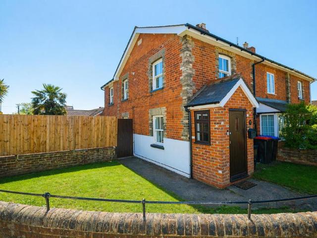 House for sale in Chipping Hill, Essex