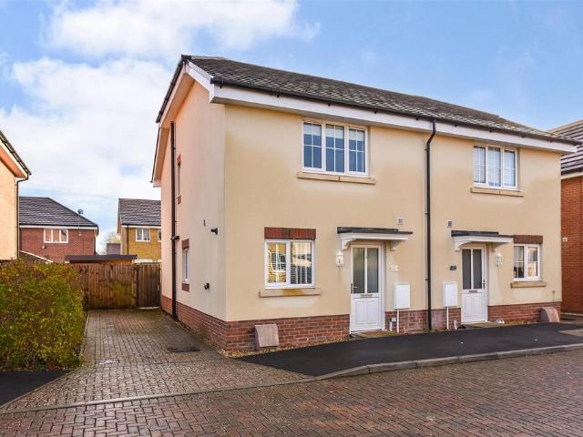 House for sale in Ludgershall, Wiltshire