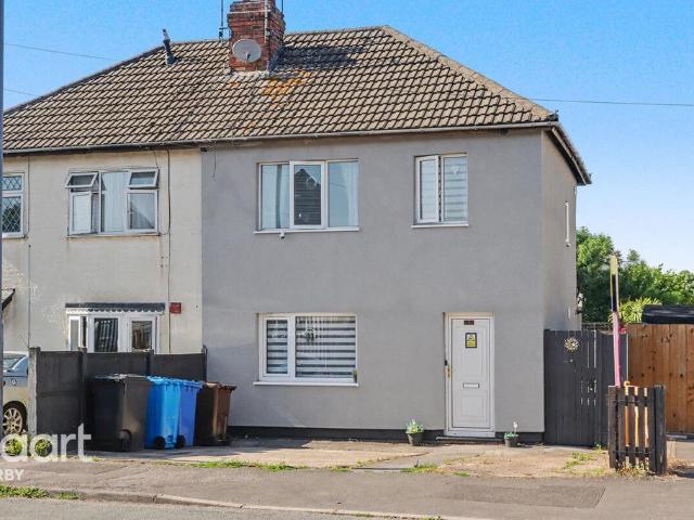 House for sale in Allenton, East Midlands