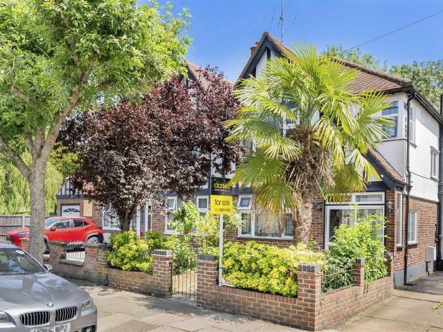 House for sale in Preston, North Wembley