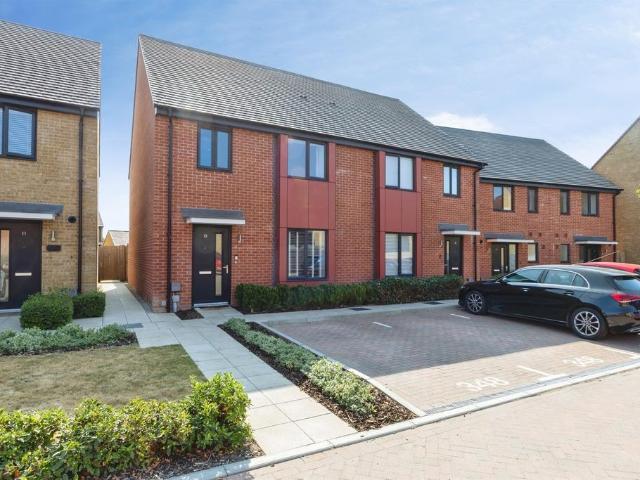 House for sale in Cheeseman's Green, Bridgefield