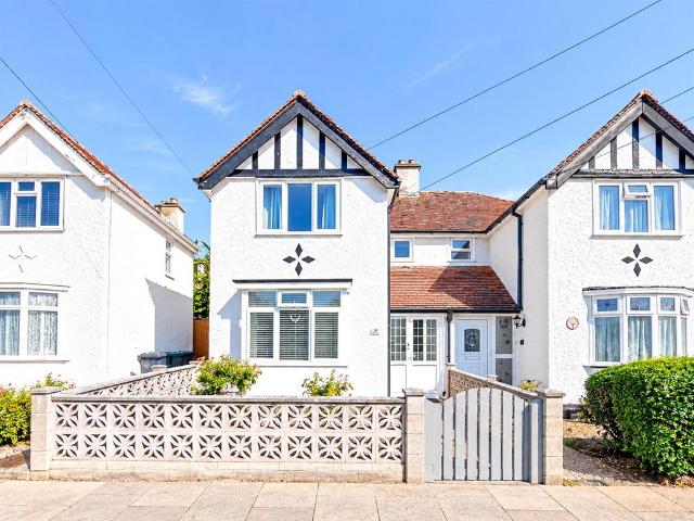House for sale in Hampton, The Bridge