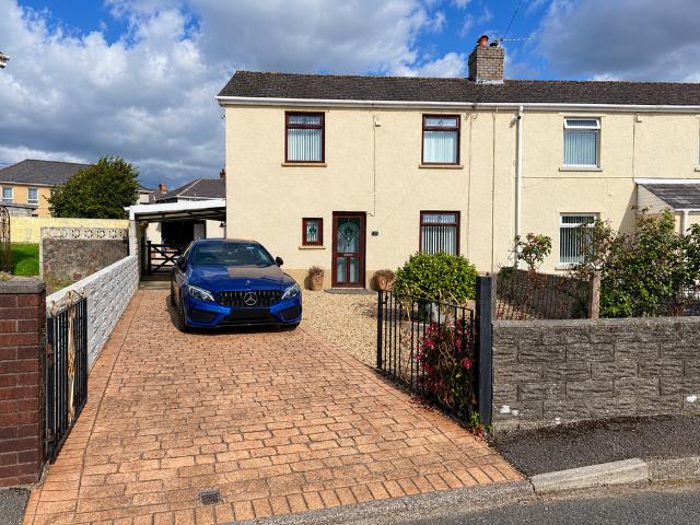 House for sale in Pyle