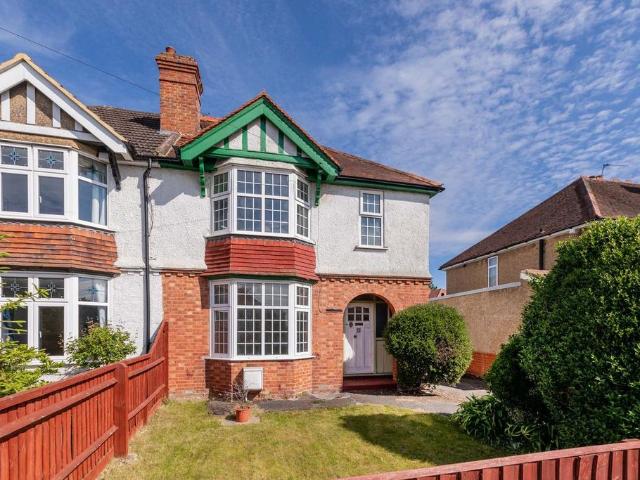 House for sale in St Marks, Maidenhead