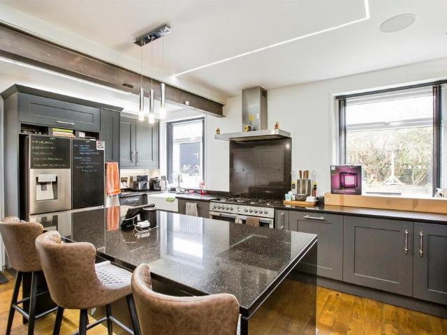 House for sale in Trimmingham, Calderdale