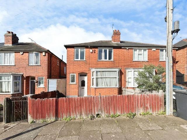 House for sale in Clarendon Park, Leicester