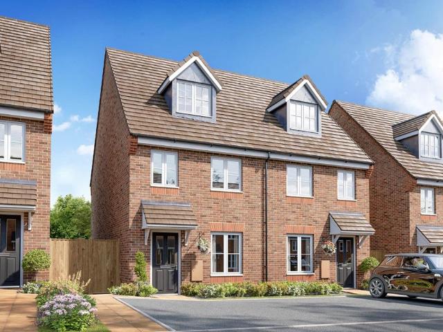 House for sale in Priors Hall Park, Weldon