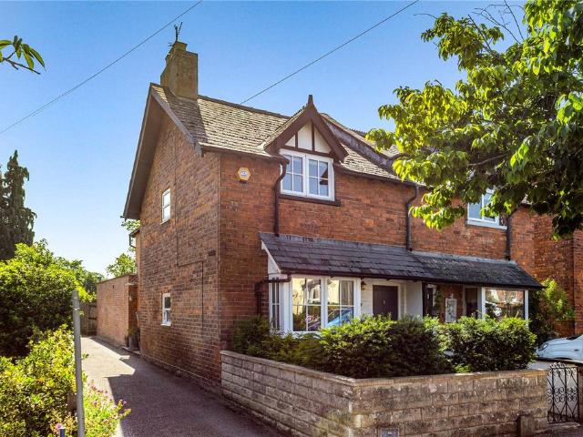 House for sale in Ewens Farm, Golden Valley