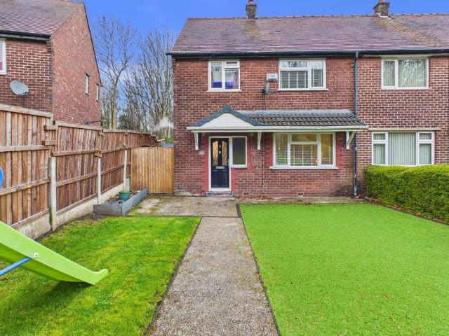 House for sale in Haughton Green, Greenheys