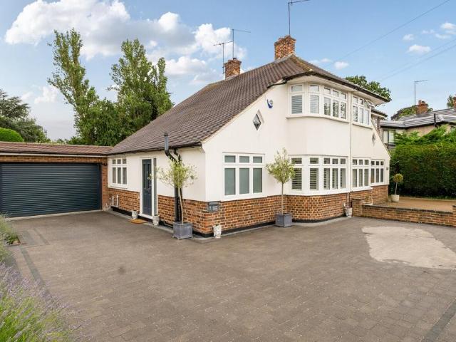 House for sale in Elmstead, Greater London