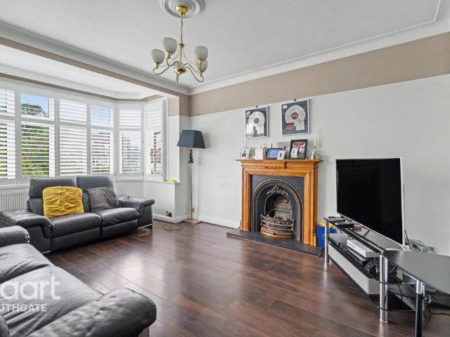 House for sale in New Southgate, Greater London