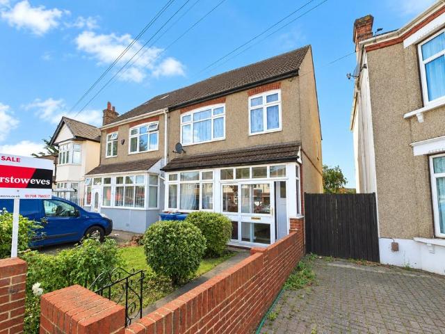 House for sale in London Borough of Havering, Greater London