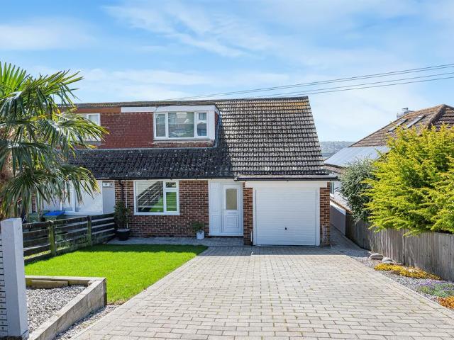 House for sale in Mount Pleasant, Iford