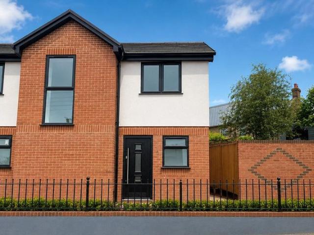House for sale in Elvington, Ash