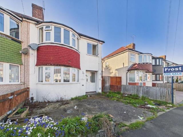 House for sale in Lower Feltham, Greater London