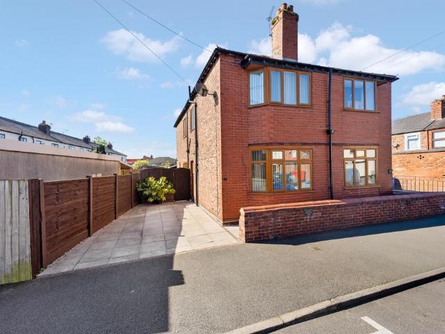 House for sale in Whitecross, Warrington