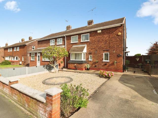 House for sale in Creswell Model Village, Elmton