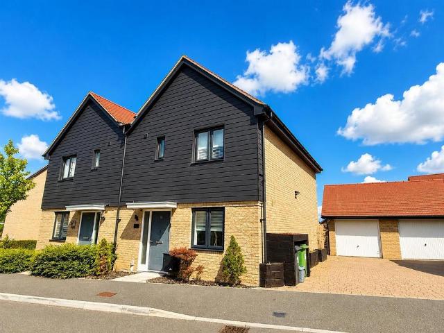 House for sale in Curbridge, Hampshire