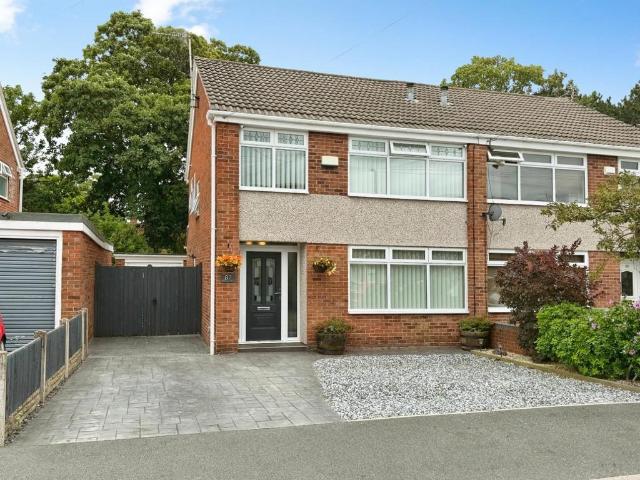 House for sale in Bromborough, Liverpool City Region