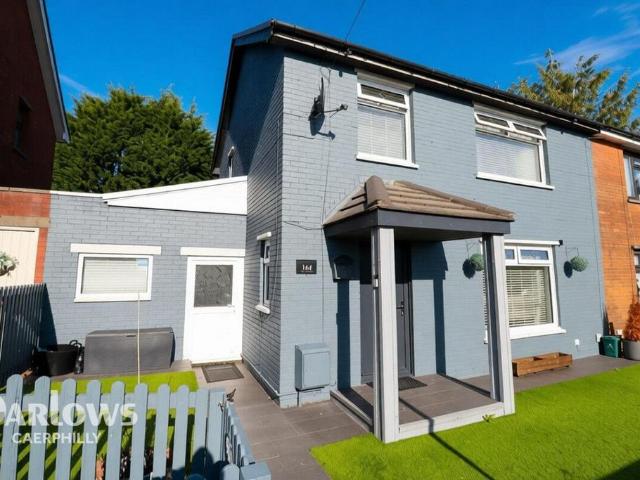 House for sale in Penyrheol, Caledfryn