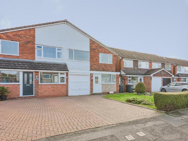 House for sale in Sutton Coldfield, West Midlands