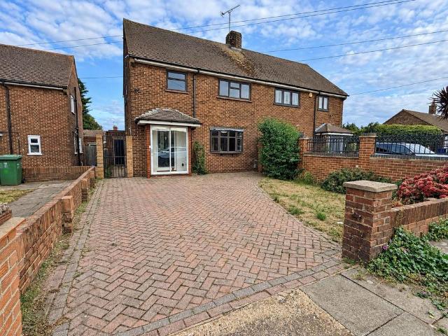 House for sale in Chadwell St Mary, Essex