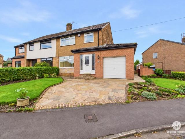 House for sale in Cherry Tree, Livesey