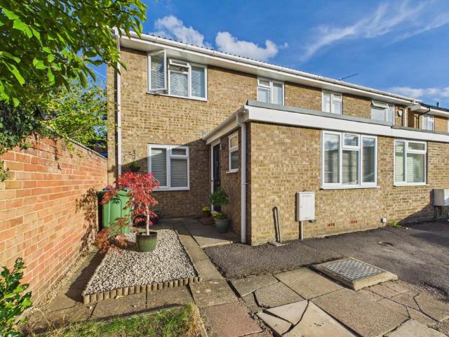 House for sale in College Town, Sandhurst