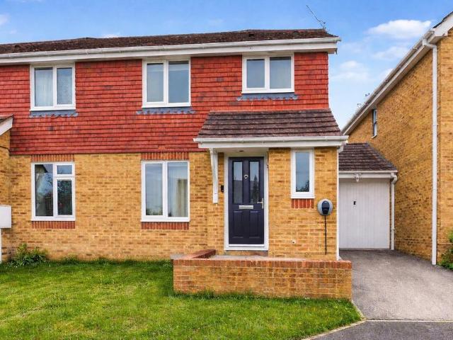 House for sale in Glynde, West Sussex