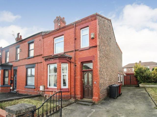 House for sale in Whiston Cross, Whiston