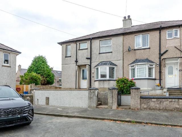 House for sale in Caernarfon