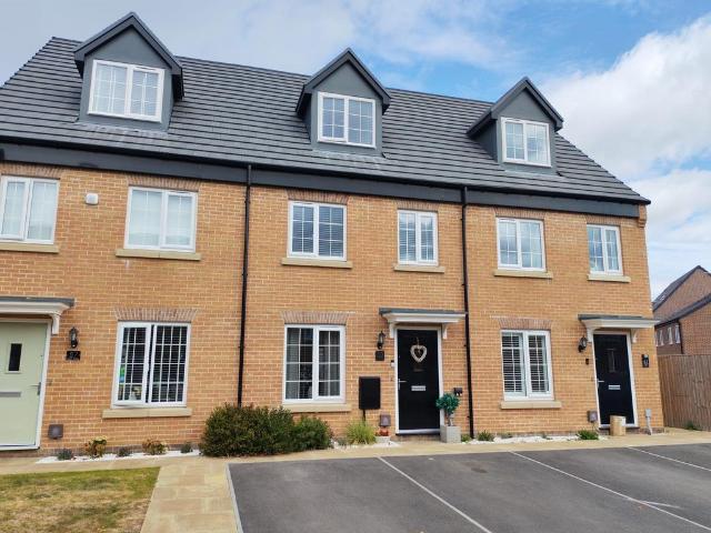 House for sale in Pontefract, West Yorkshire