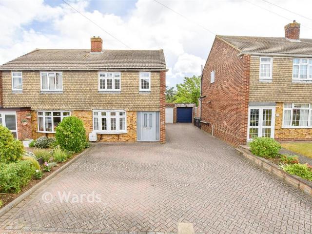 House for sale in Kings Farm, Hamerton