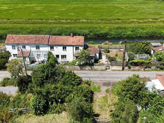 House for sale in Somerset