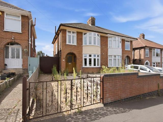 House for sale in Key Street, Suffolk