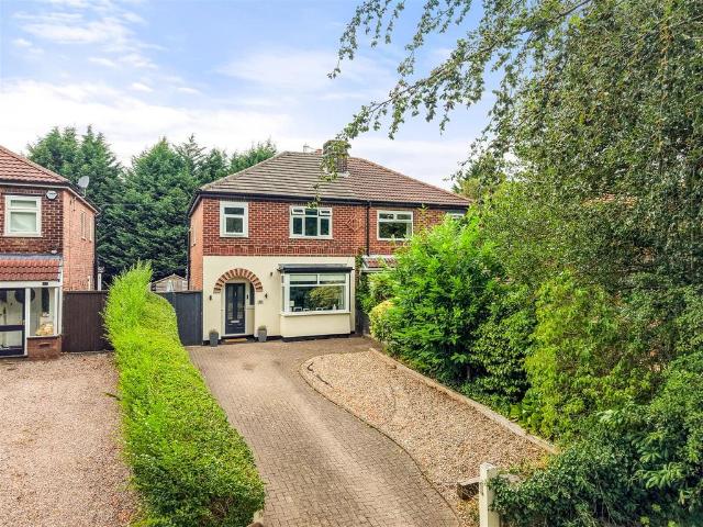 House for sale in Ashton upon Mersey, Trafford Park