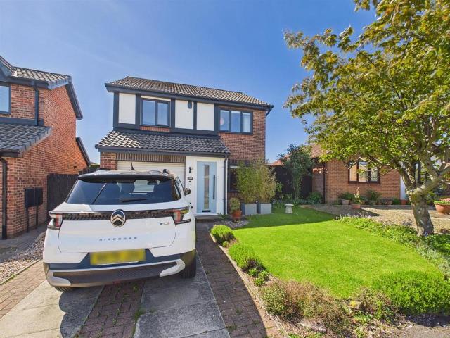 House for sale in New York, North Tyneside