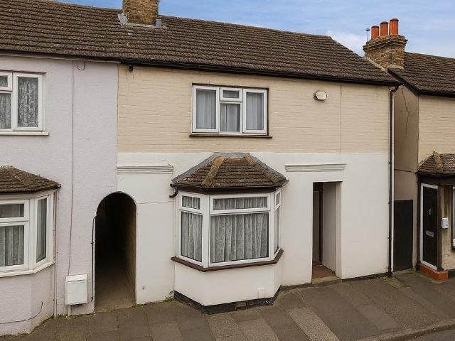 House for sale in Grove Park, Swale