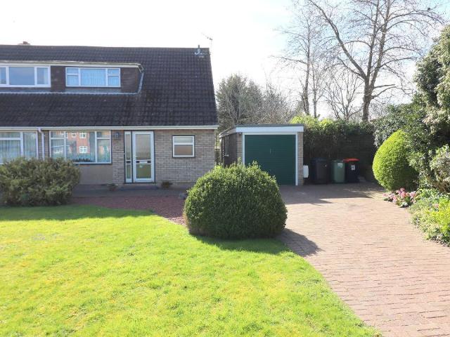 House for sale in Barton-le-clay, Bedfordshire