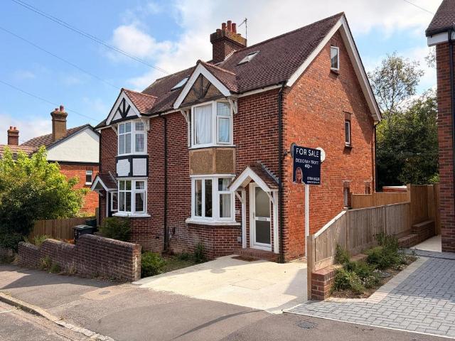 House for sale in Brook Street, Bourne Vale