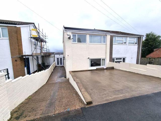 House for sale in Gelligaer, Cefn Hengoed