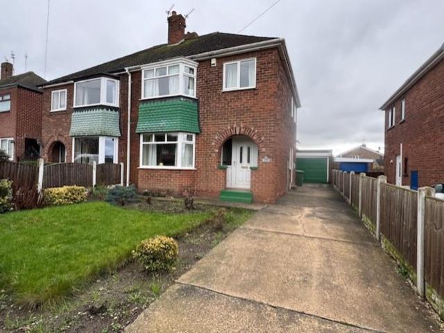 House for sale in South Kirkby and Moorthorpe, South Kirkby