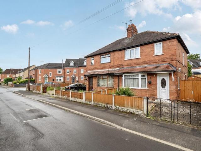 House for sale in Horsforth Vale, Farsley