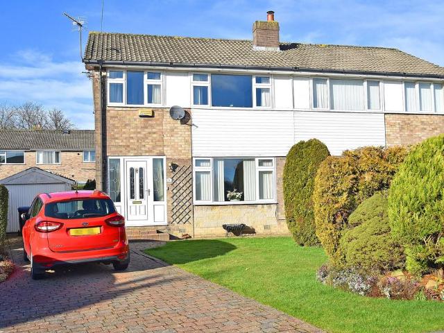 House for sale in Harlow, Harrogate