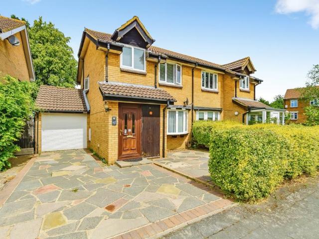 House for sale in London Borough of Croydon, Greater London